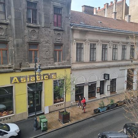 Connection Guesthouse Budapest Exterior foto
