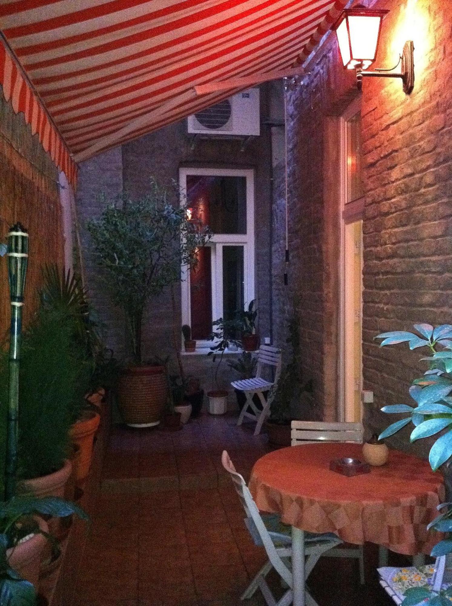 Connection Guesthouse Budapest Exterior foto